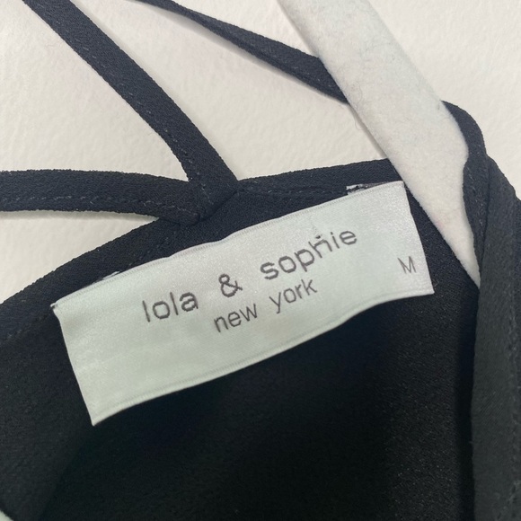 Lola and Sophie Black and Silver Sequin Top 100% Vuscose Size Medium - Picture 7 of 7